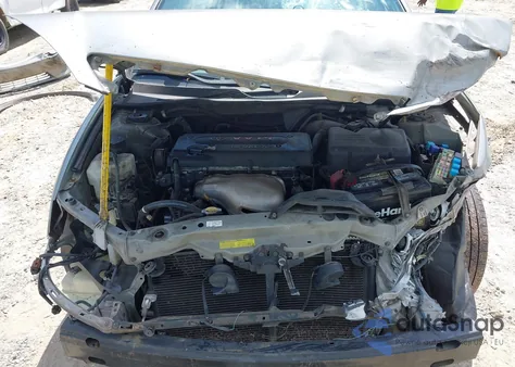 2005 Toyota Camry Le из США, поврежденный, VIN 4T1BE30K05U988275